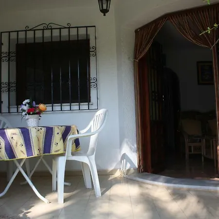 Oasis Park Apartmán