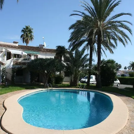 Oasis Park Apartment